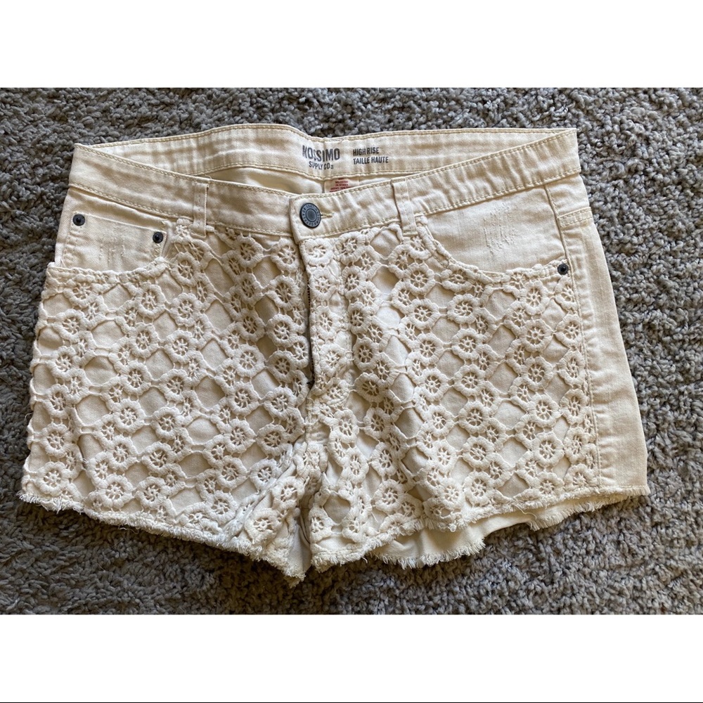 Lace shorts